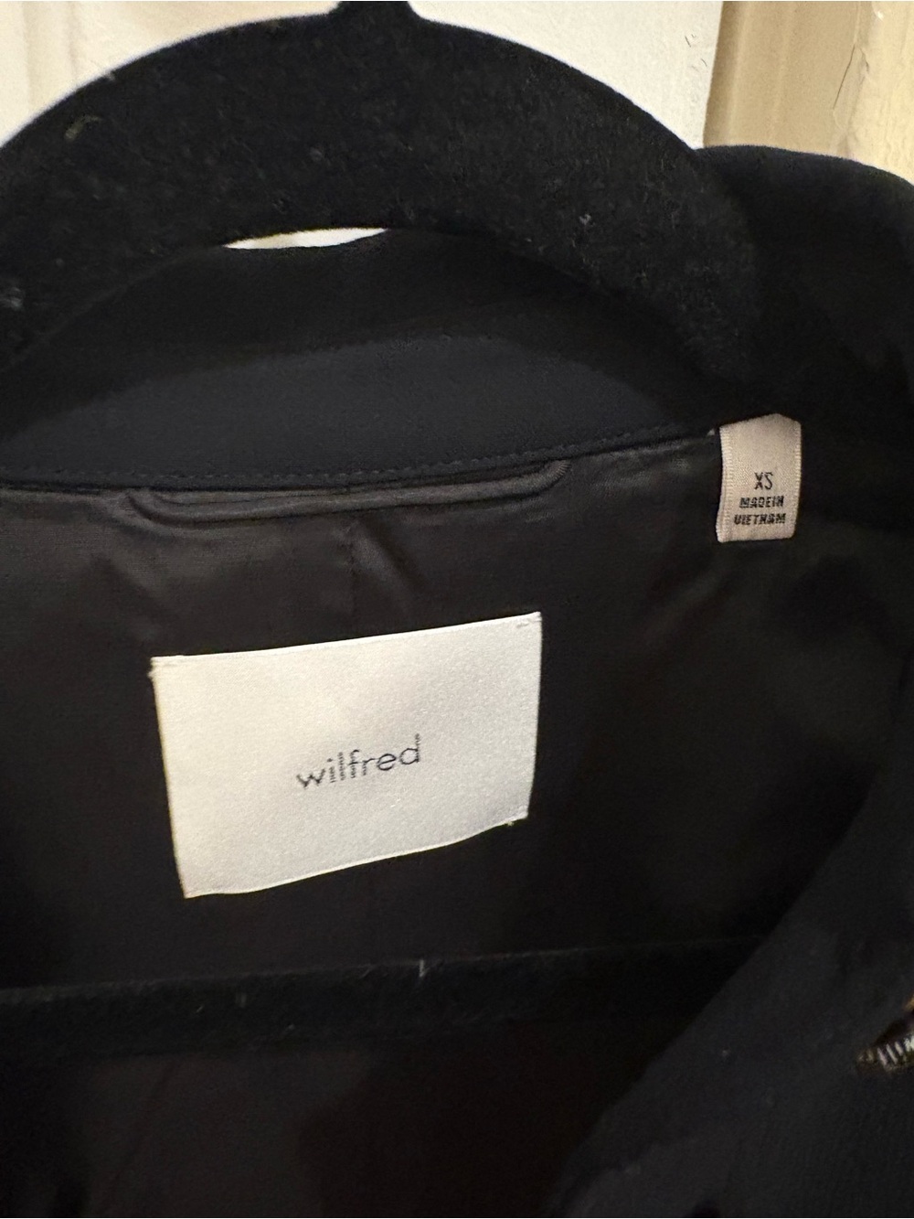 Aritzia Little Cropped Jacket - Picture 6 of 7